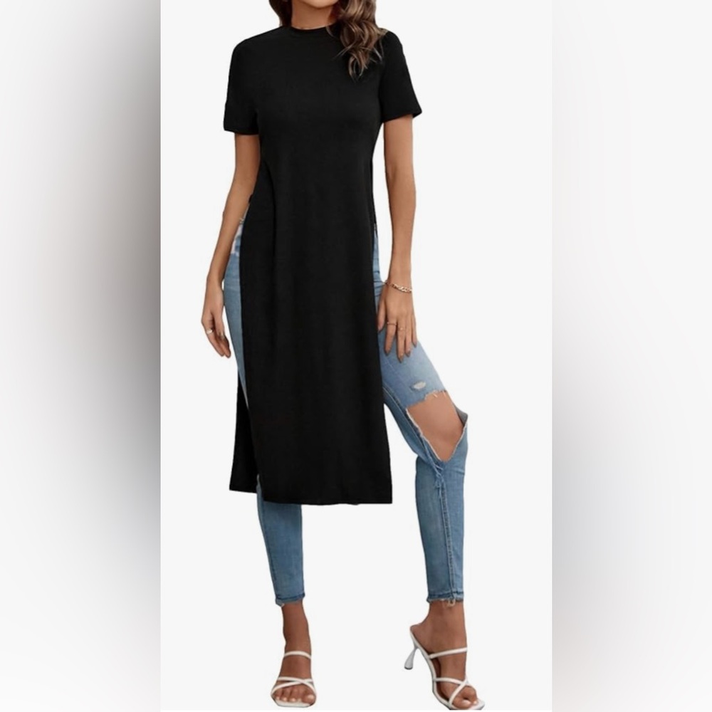 Black Short Sleeve Long Tee With Side Slits